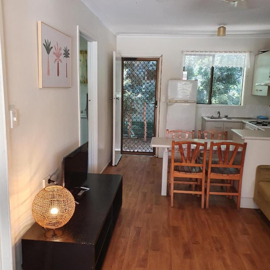 Bargara Motor Inn - Pet Friendly Bagian luar foto