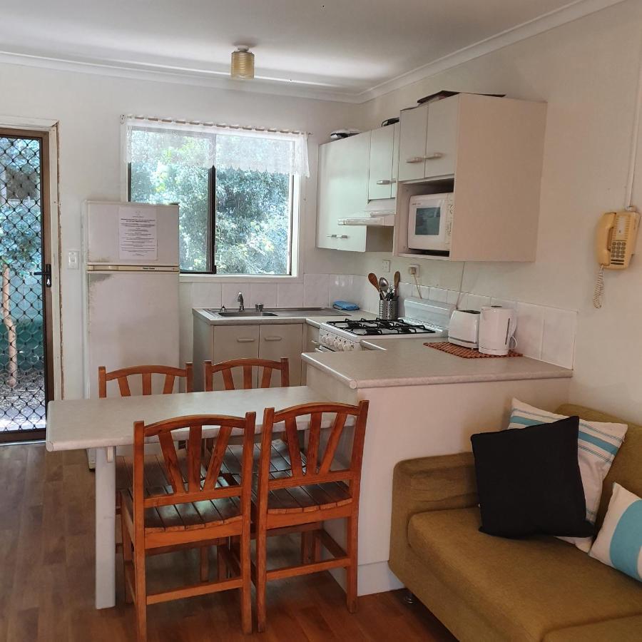 Bargara Motor Inn - Pet Friendly Bagian luar foto