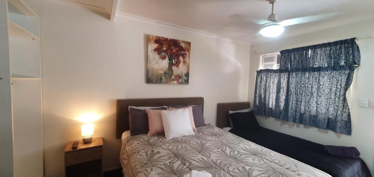 Bargara Motor Inn - Pet Friendly Bagian luar foto